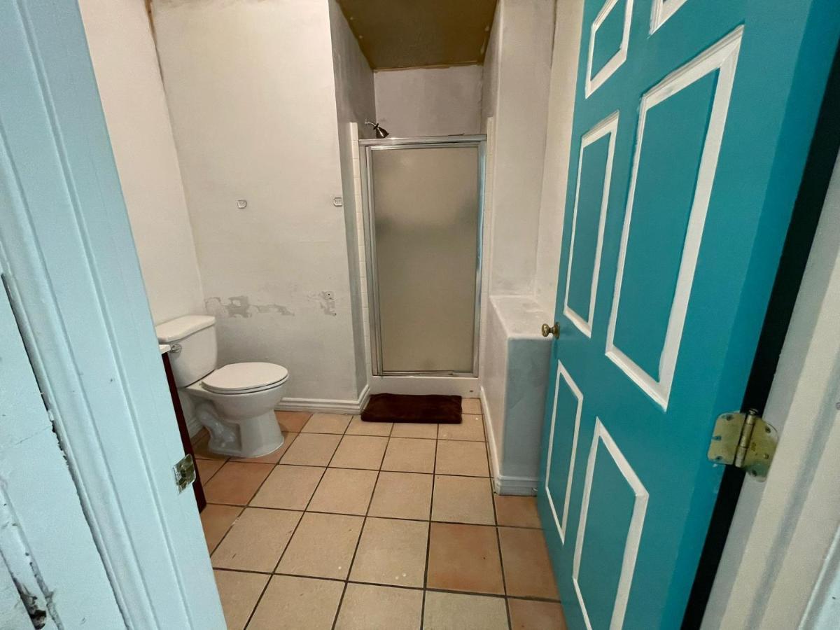 Humble Abode At El Monte Hostel Exterior photo